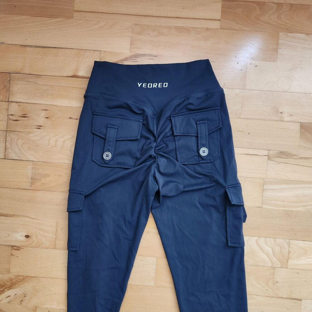 YEOREO Navy Blue High Waisted Cargo Pocket Workout Leggings, Medium